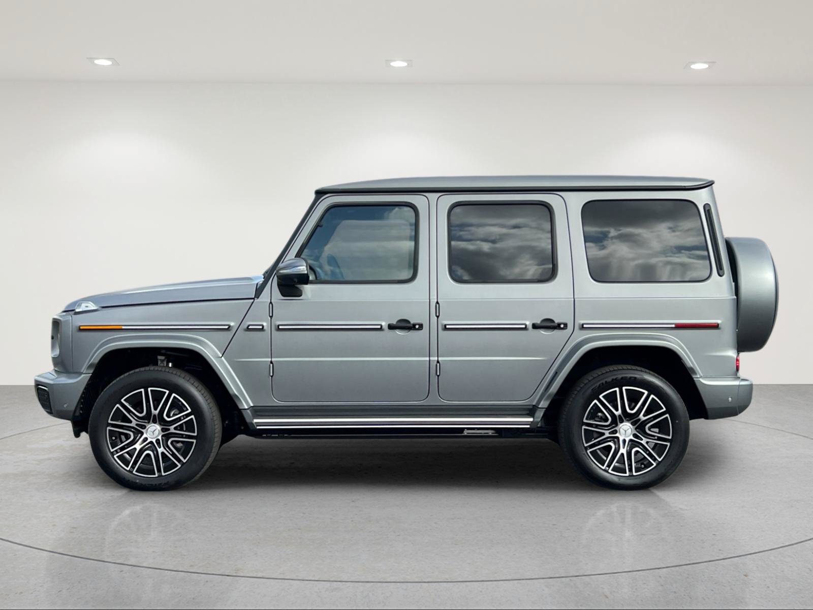 New 2027 Mercedes-Benz G 580 e image 2