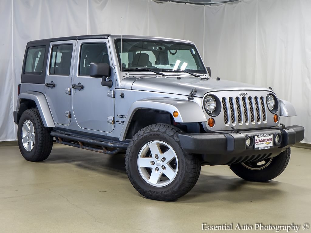 Used 2013 Jeep Wrangler Unlimited Sport AWD/4WD image 2