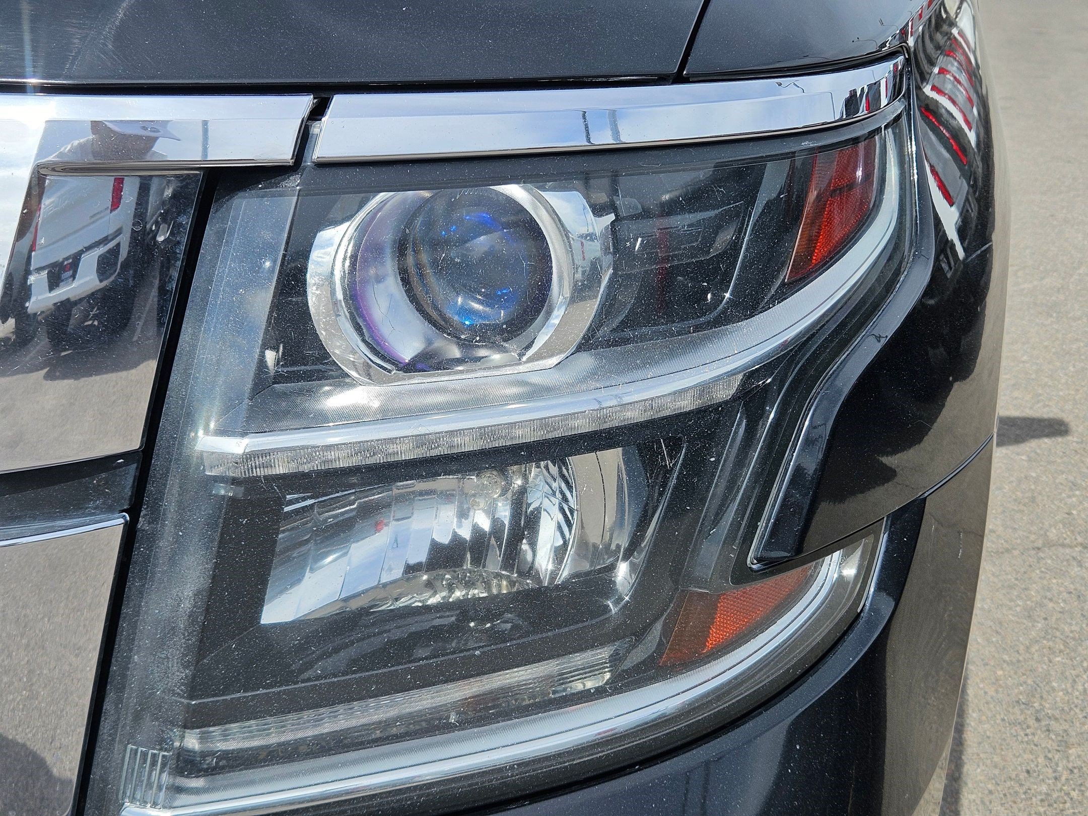 Used 2015 Chevrolet Suburban LT AWD/4WD image 10