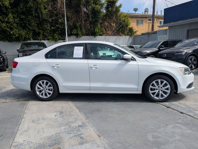 Used 2014 Volkswagen Jetta SE FWD image 2