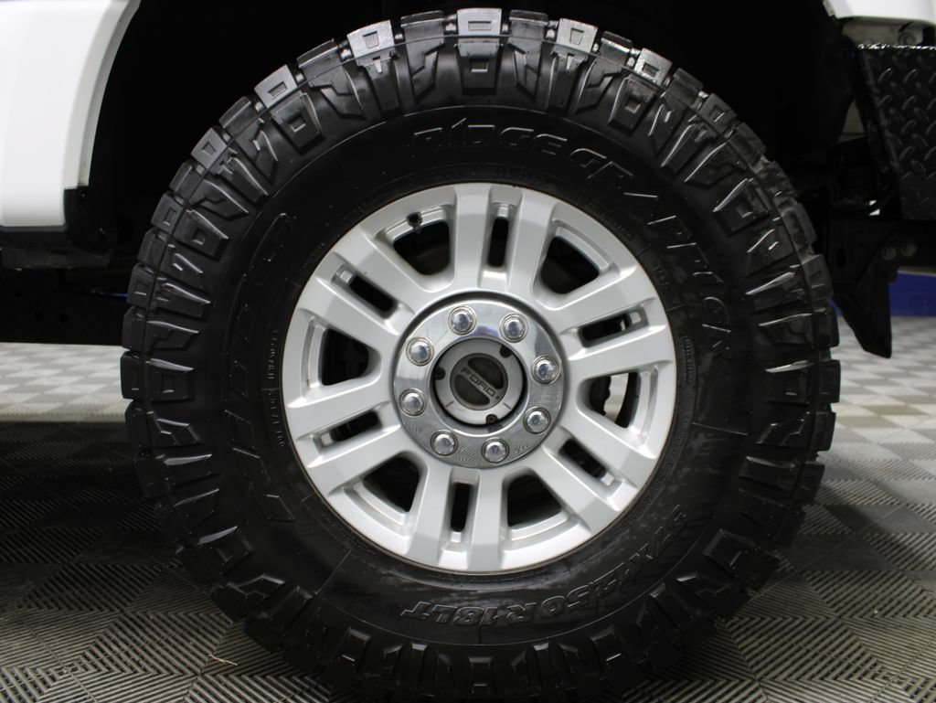 Used 2017 Ford F250 XLT AWD/4WD image 10
