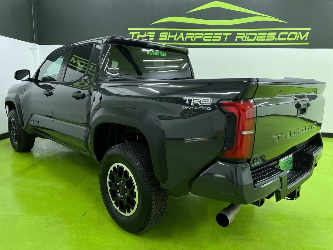 Used 2025 Toyota Tacoma TRD Off-Road AWD/4WD image 7