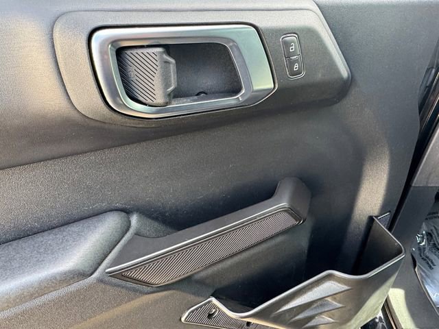 Used 2024 Ford Bronco Raptor w/ Interior Carbon Fiber Pack 6 image 5
