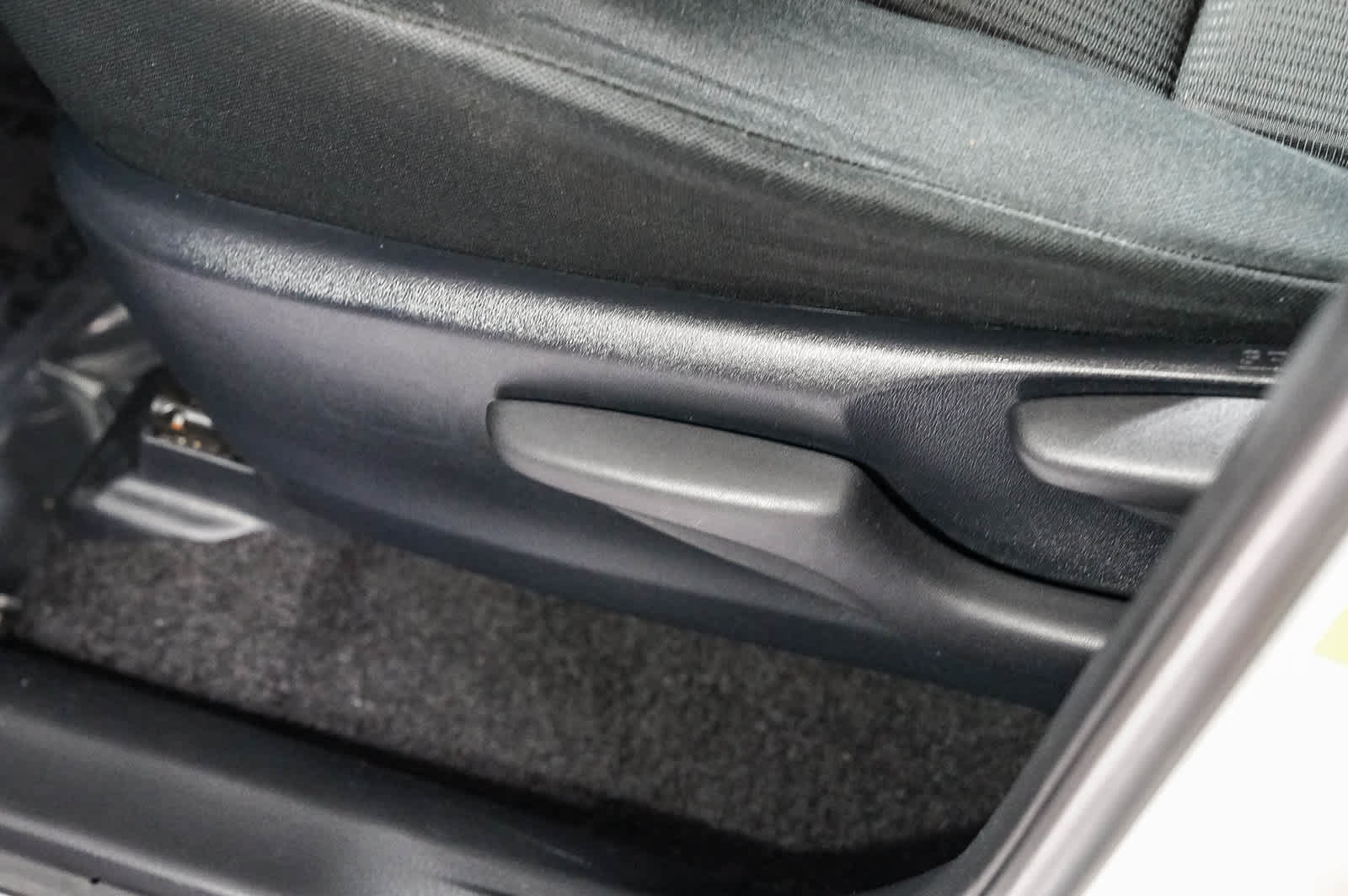 Certified 2018 Toyota RAV4 LE w/ All Weather Liner Package FWD image 22