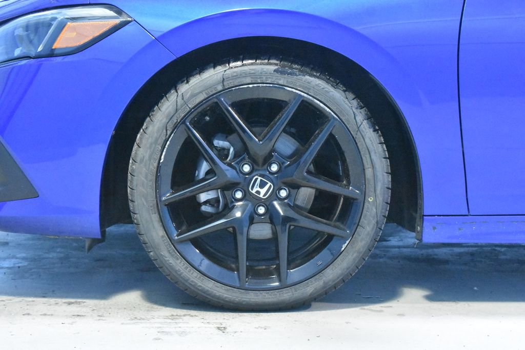 Used 2023 Honda Civic Sport image 26
