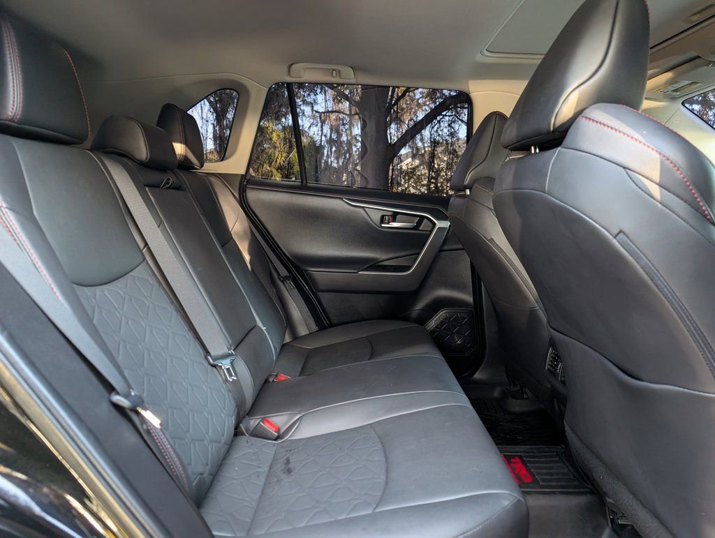 Used 2022 Toyota RAV4 TRD Off-Road image 19