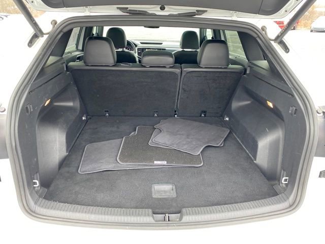 Used 2023 Volkswagen Atlas Cross Sport SEL Premium R-Line image 22