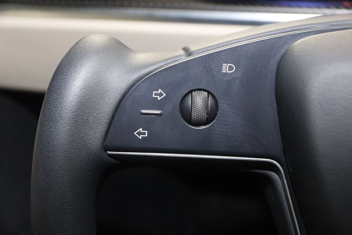 Used 2021 Tesla Model S Plaid image 39