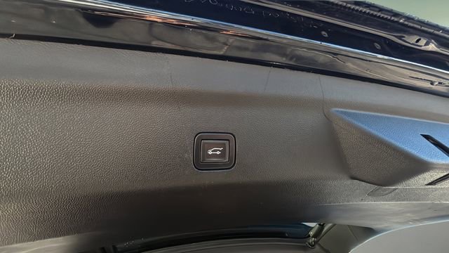 Used 2021 Chevrolet Suburban LT w/ Rear Media and Nav Package image 39