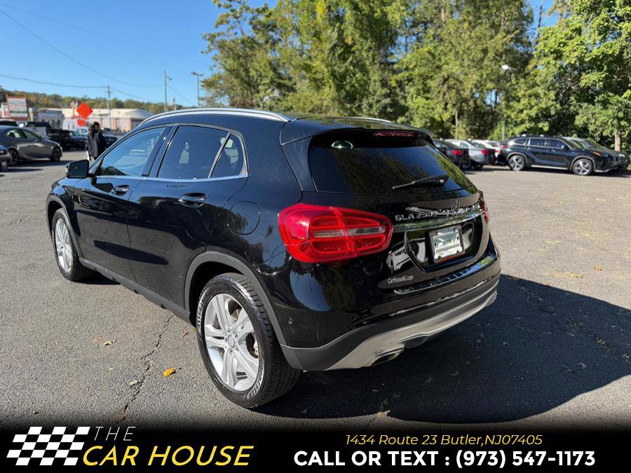 Used 2015 Mercedes-Benz GLA 250 4MATIC image 9