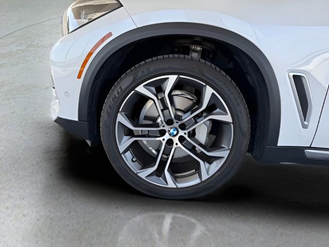 Certified 2023 BMW X5 xDrive40i w/ Premium Package AWD/4WD image 14