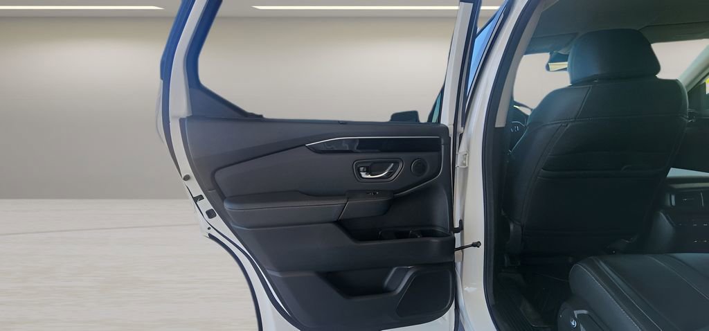 Used 2025 Honda Pilot EX-L image 23