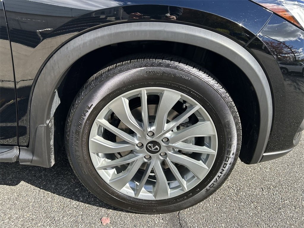 Certified 2023 INFINITI QX50 Luxe image 13