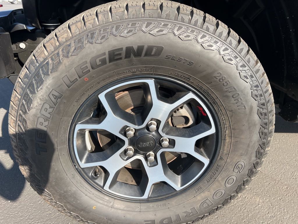 Used 2021 Jeep Wrangler Unlimited Rubicon AWD/4WD image 9