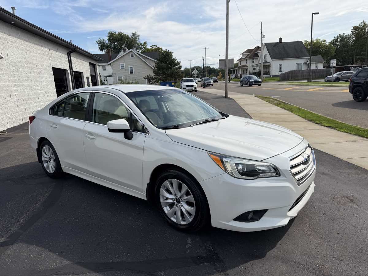 Used 2015 Subaru Legacy 2.5i Premium AWD/4WD image 6