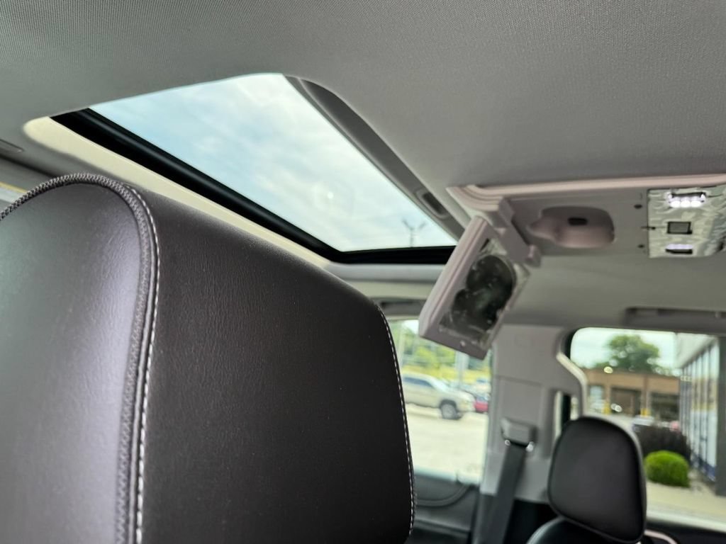 Used 2020 GMC Yukon Denali w/ Denali Ultimate Package RWD image 11
