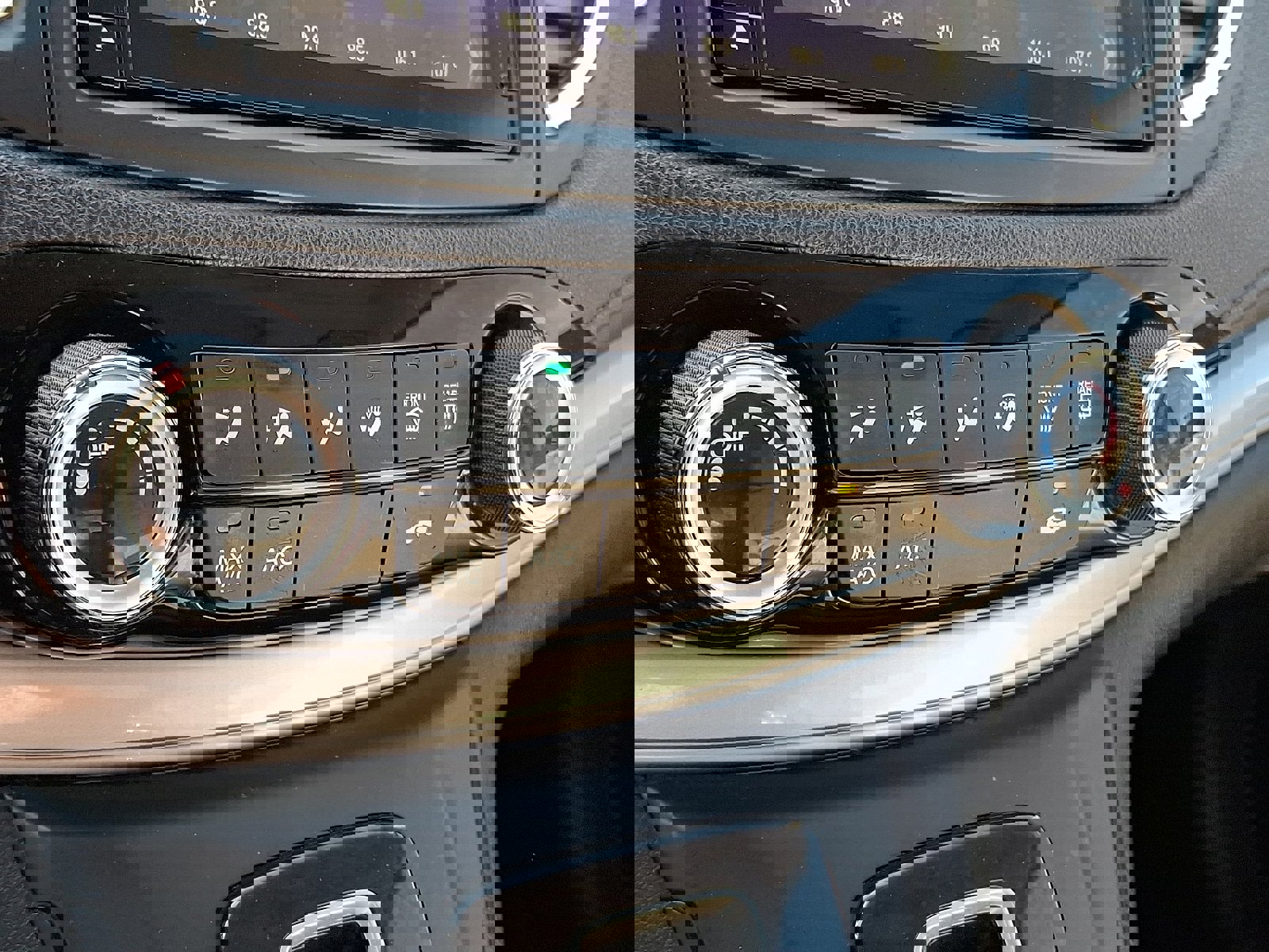 Used 2015 Honda CR-V EX image 16