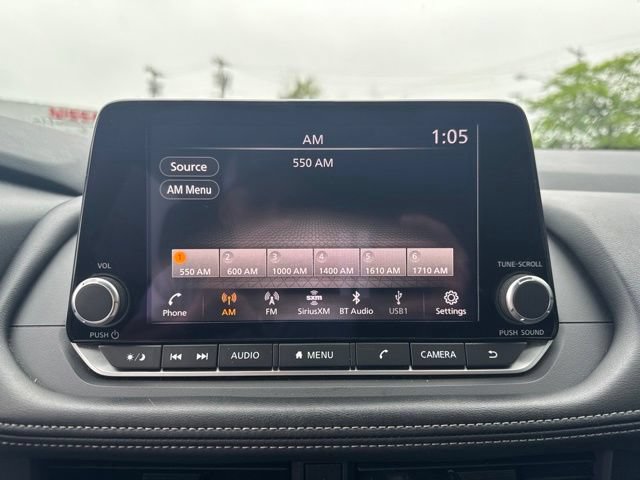 Used 2024 Nissan Rogue S AWD/4WD image 15