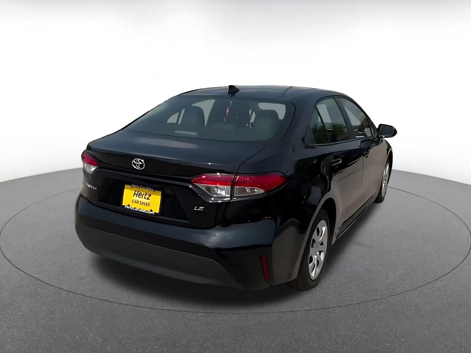 Used 2025 Toyota Corolla LE FWD image 14