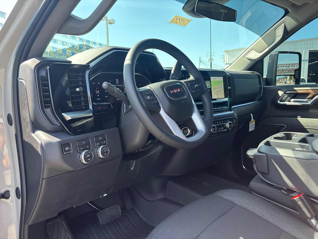 Used 2026 GMC Sierra 2500 SLE AWD/4WD image 11