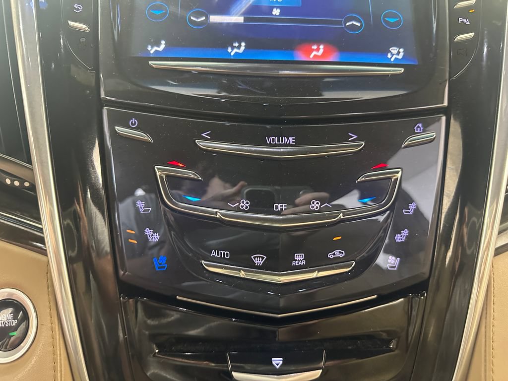 Used 2018 Cadillac Escalade ESV Platinum AWD/4WD image 41