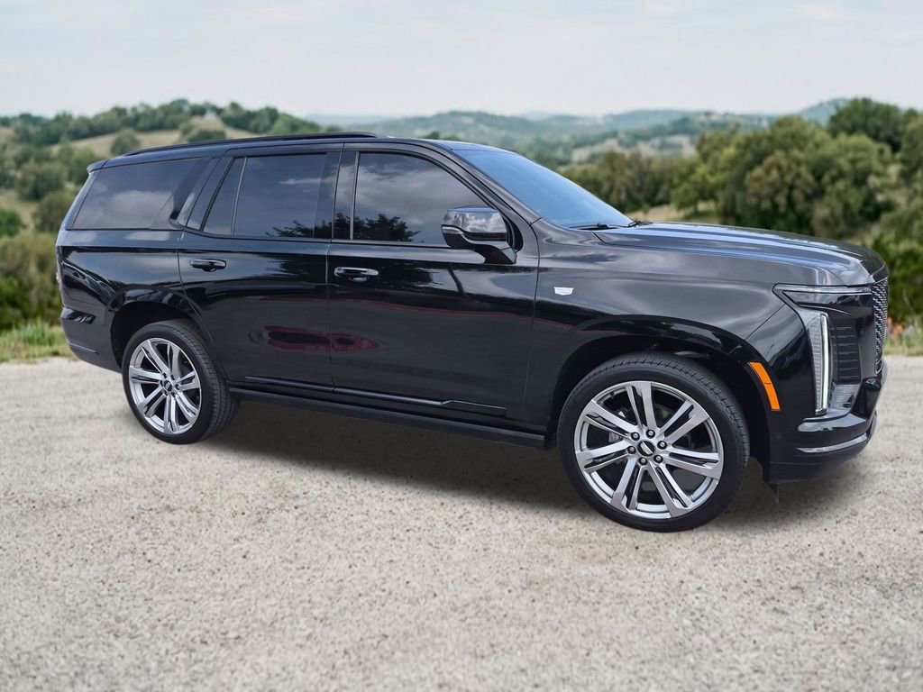 Used 2026 Cadillac Escalade Platinum Sport w/ LPO, Floor Liner Package AWD/4WD image 12