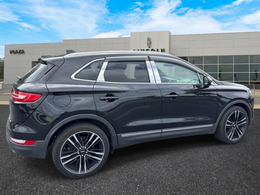 Used 2017 Lincoln MKC Reserve image 3