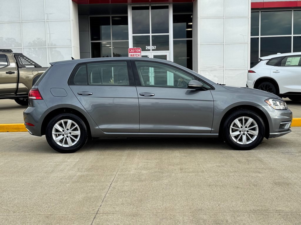 Used 2019 Volkswagen Golf 4-Door image 3