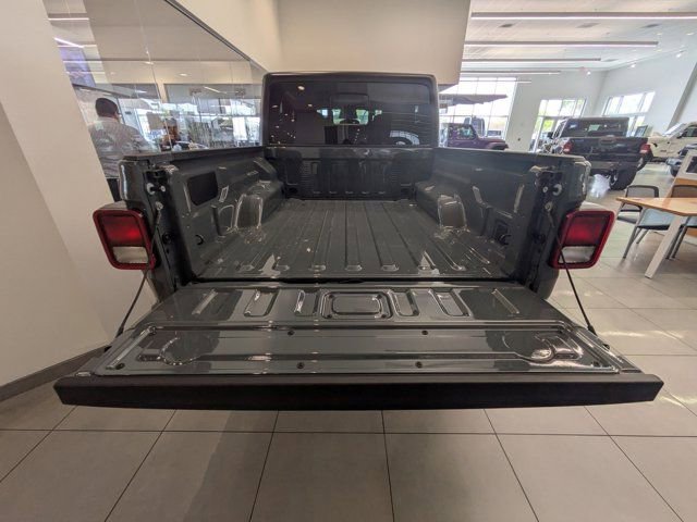 New 2026 Jeep Gladiator Sport image 11