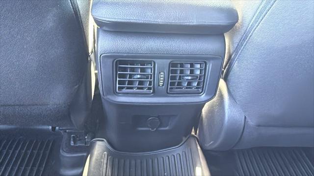 Certified 2022 Toyota RAV4 LE AWD/4WD image 33