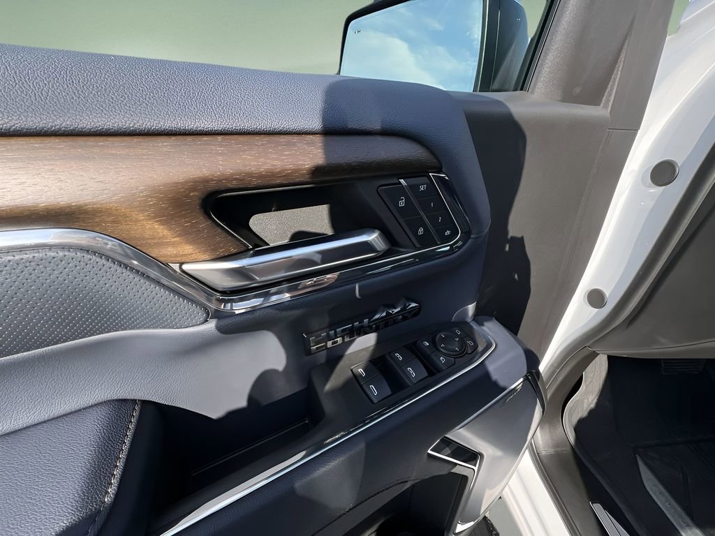 Certified 2024 Chevrolet Silverado 1500 High Country w/ High Country Premium Package image 24