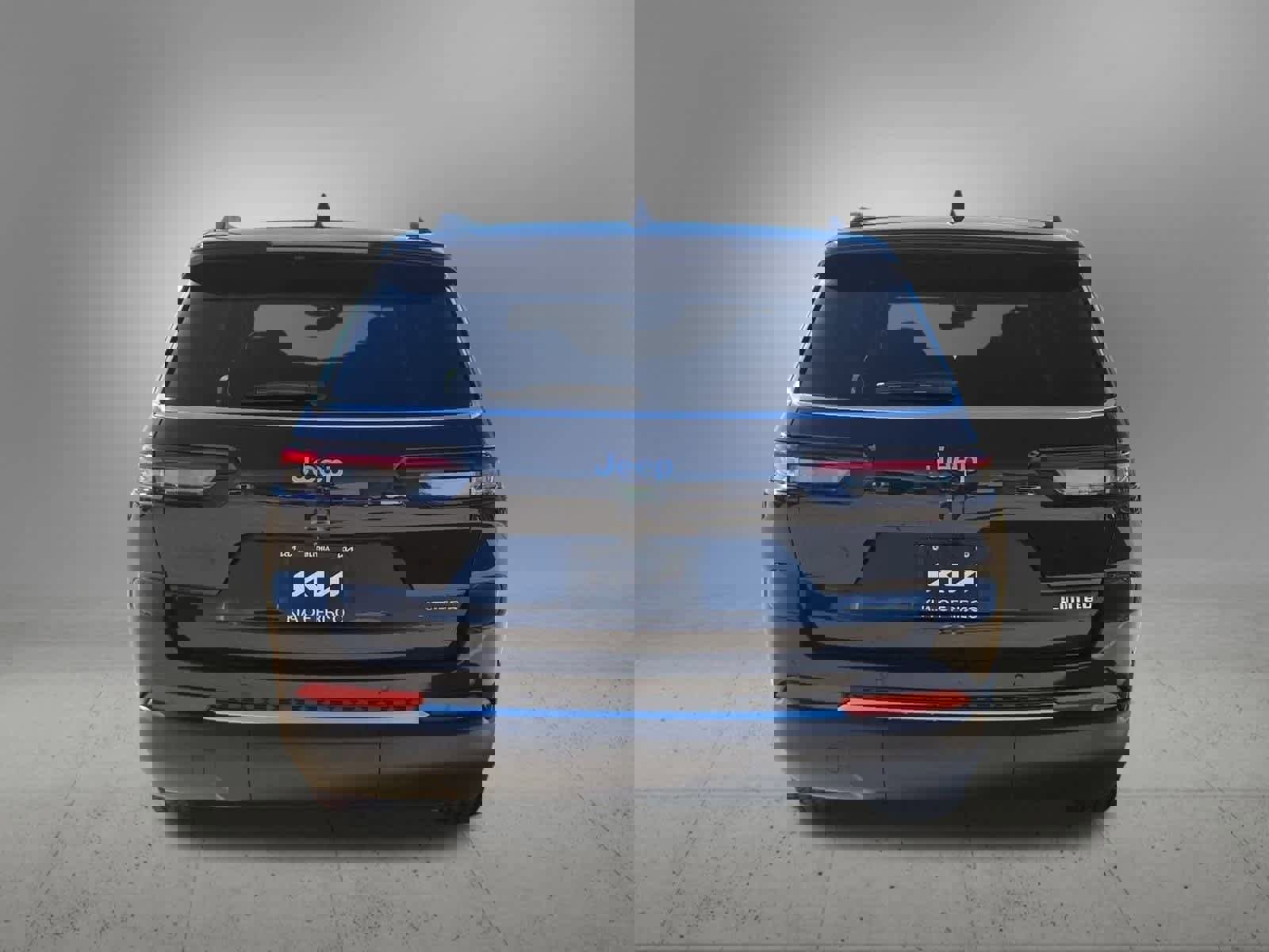 Used 2023 Jeep Grand Cherokee L Limited image 5