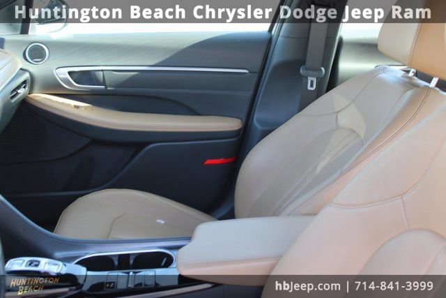 Used 2022 Hyundai Sonata Limited w/ Winter Weather Package image 37