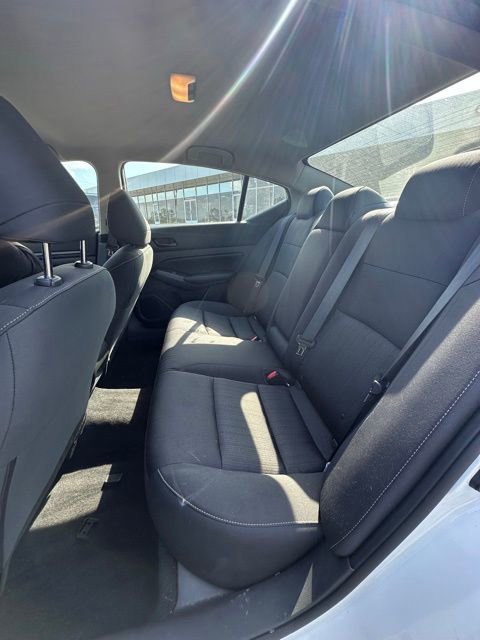Used 2025 Nissan Altima 2.5 S FWD image 12