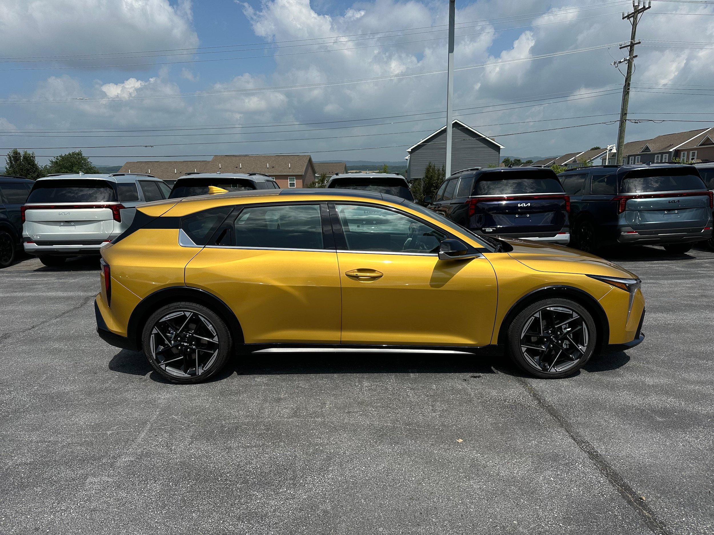 New 2026 Kia K4 GT-Line w/ GT-Line Premium Package FWD image 5