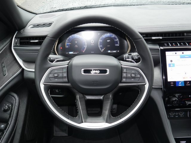 New 2025 Jeep Grand Cherokee L Limited w/ Luxury Tech Group II image 22