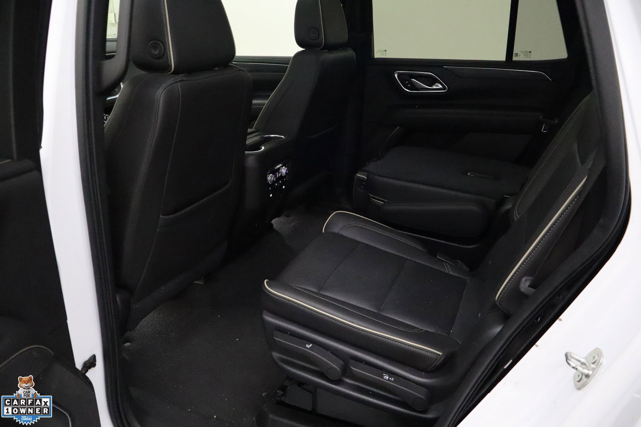 Used 2021 GMC Yukon SLT w/ SLT Premium Package image 25