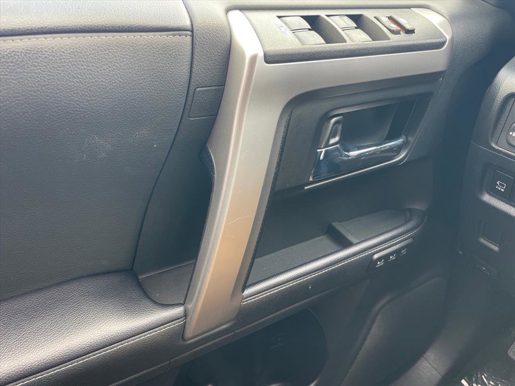 Used 2023 Toyota 4Runner Limited image 19