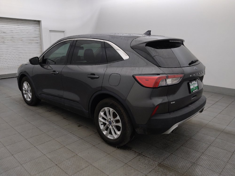 Used 2020 Ford Escape SE FWD image 3