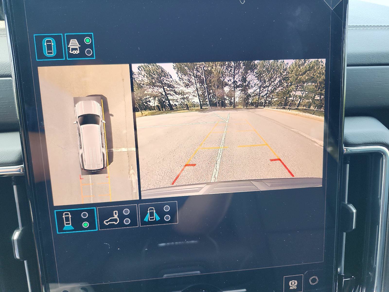 New 2026 GMC Yukon XL Denali w/ Sun & Power Step Package AWD/4WD image 15