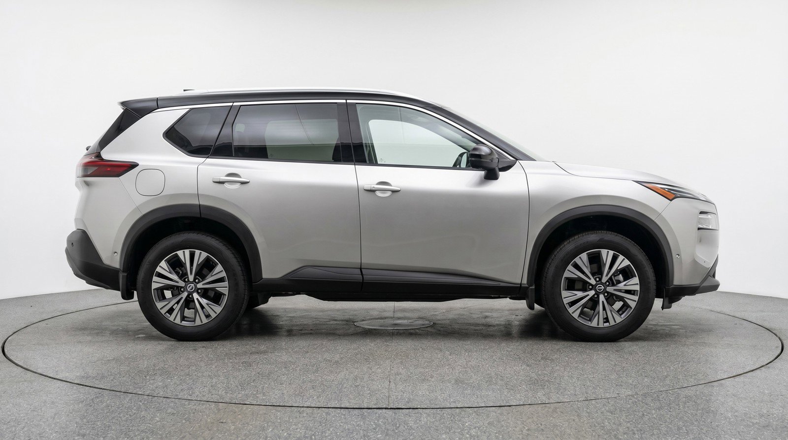 Used 2023 Nissan Rogue SV AWD/4WD image 11