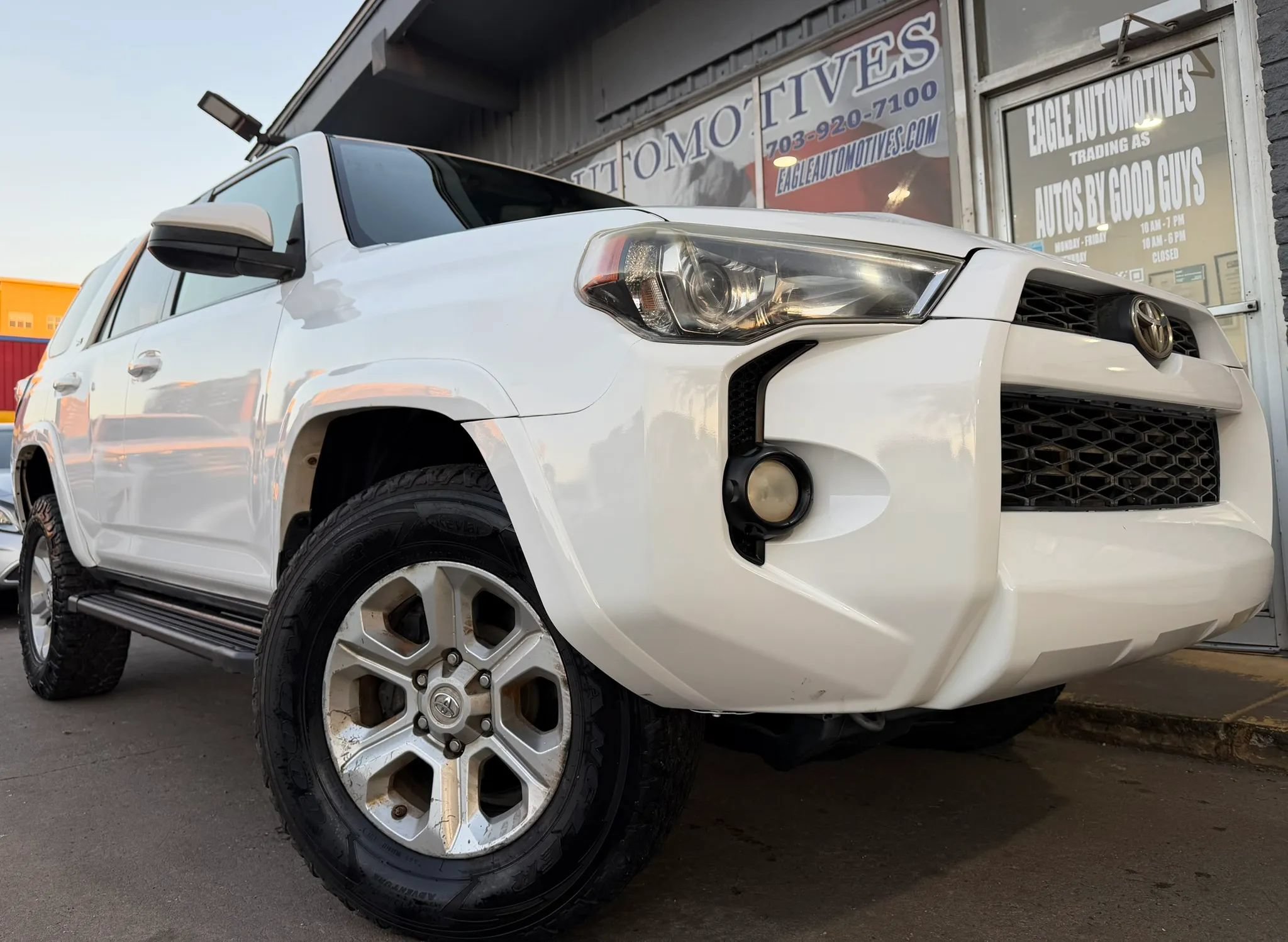Used 2014 Toyota 4Runner SR5 AWD/4WD image 1