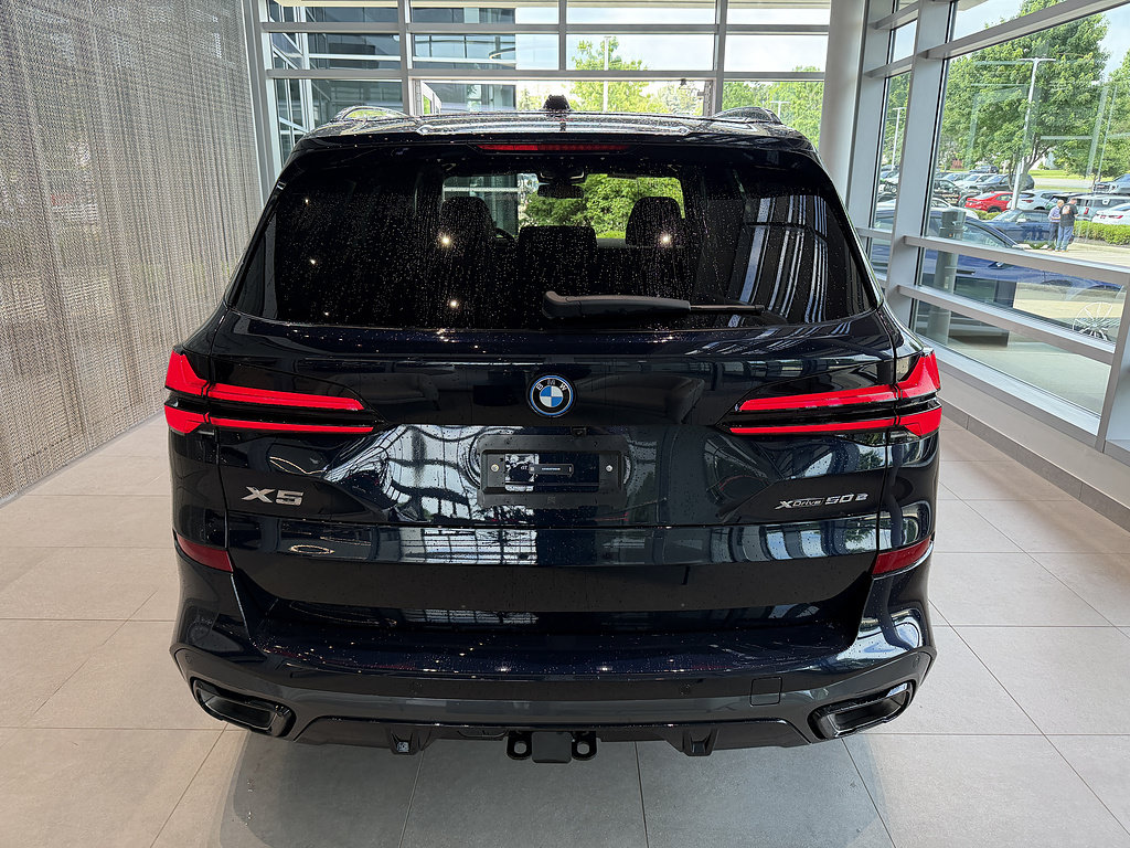 New 2026 BMW X5 xDrive50e w/ M Sport Package AWD/4WD image 5