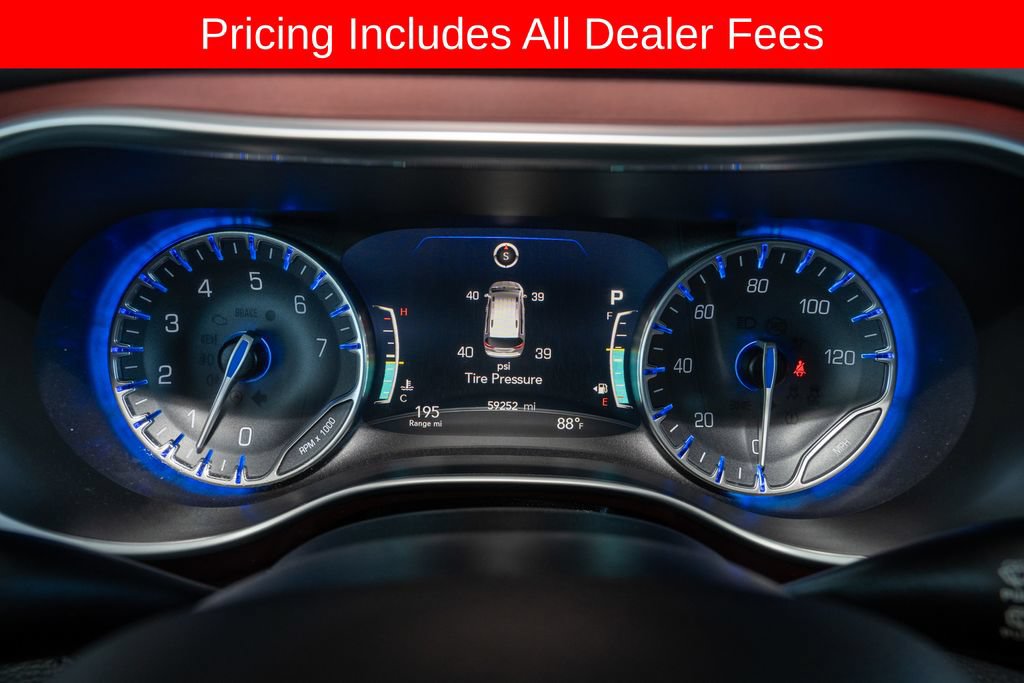 Used 2020 Chrysler Pacifica Limited FWD image 19