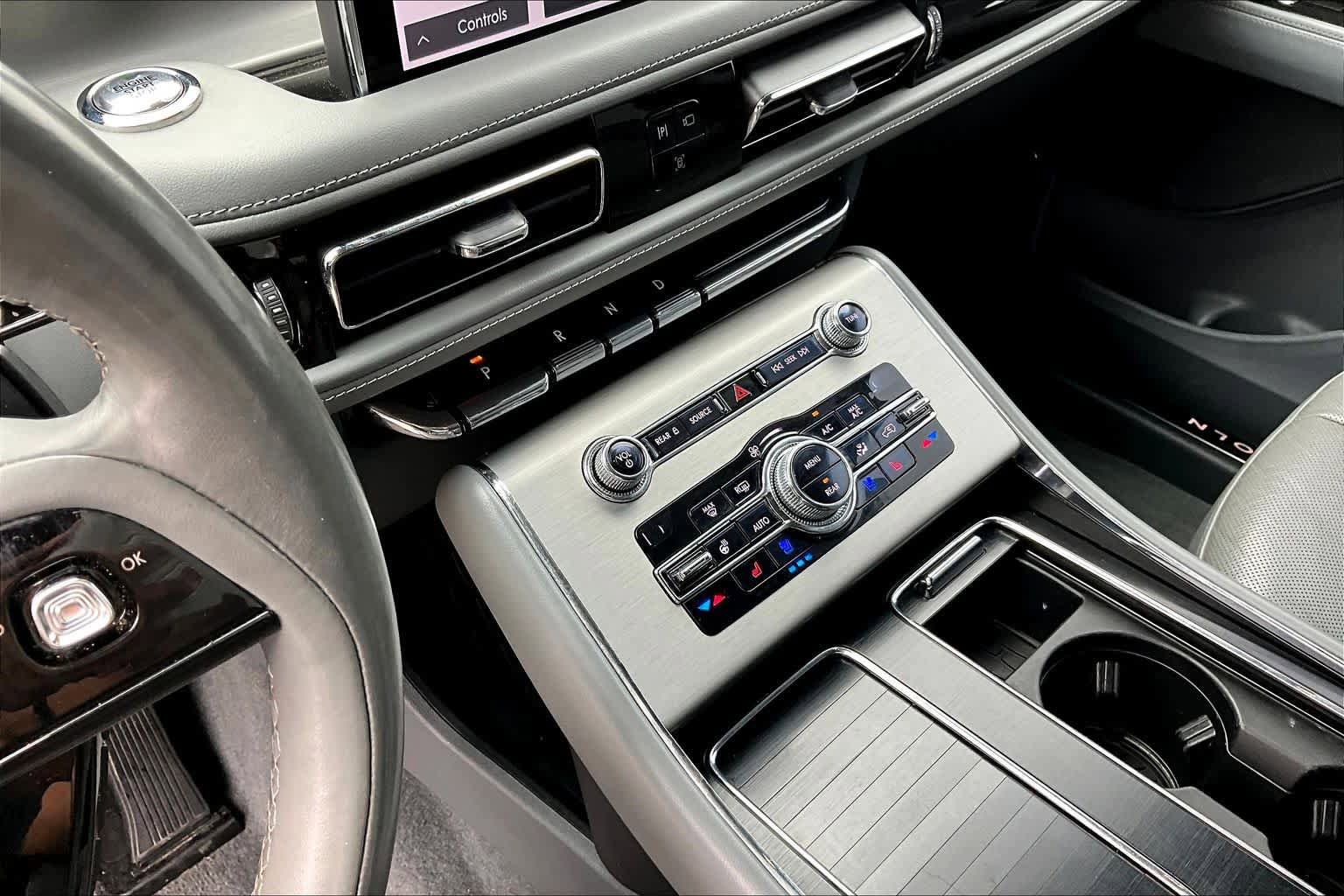 Used 2020 Lincoln Aviator Reserve w/ Equipment Group 201A RWD image 16