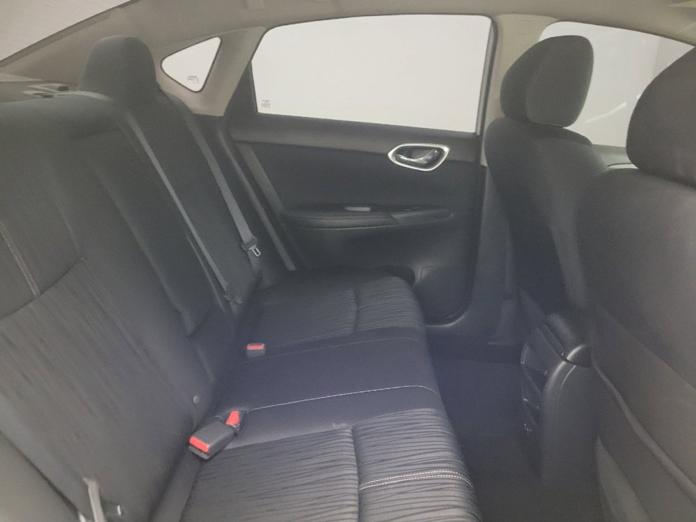 Used 2017 Nissan Sentra SV FWD image 19