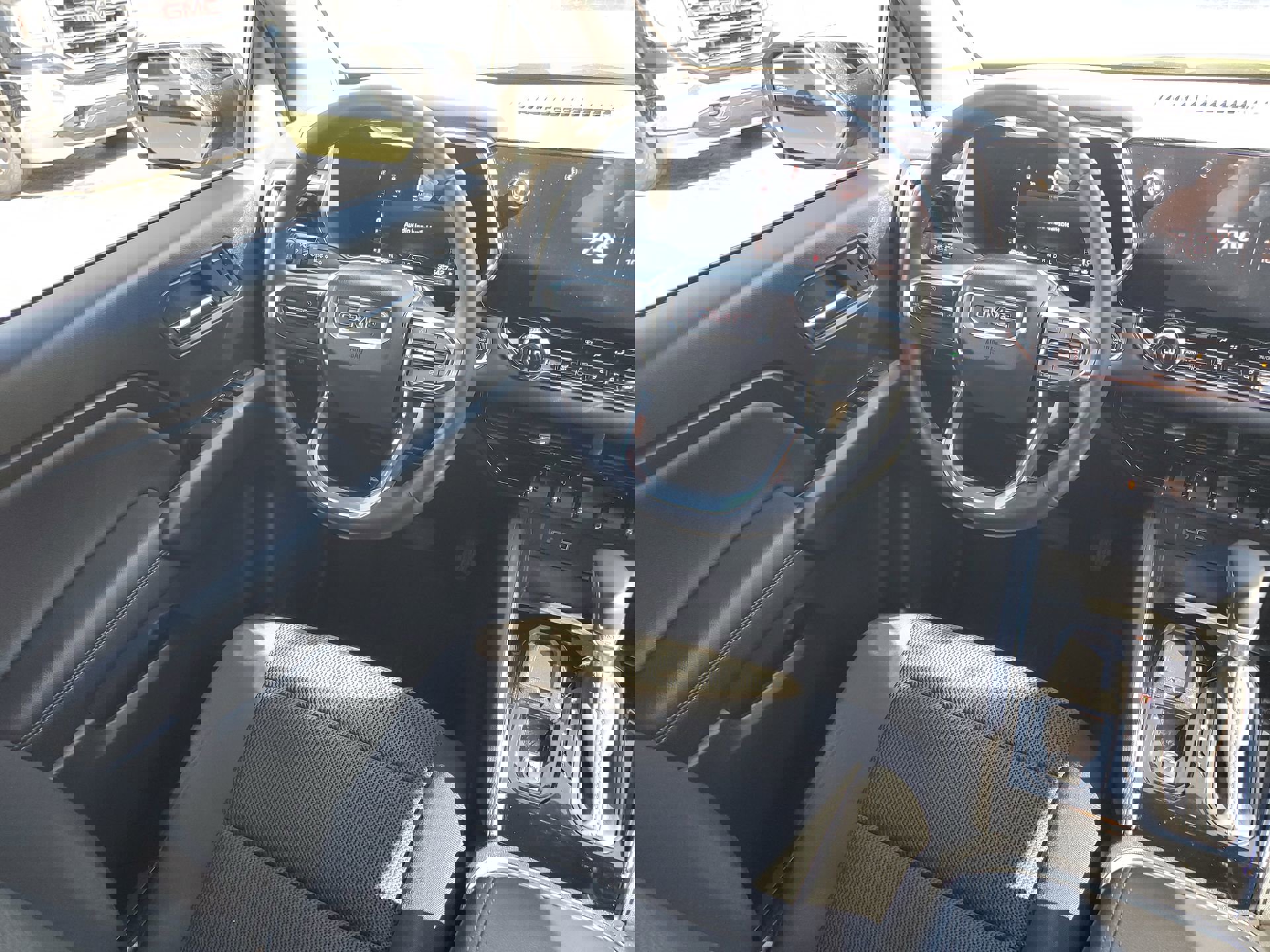 Used 2023 GMC Canyon Elevation w/ Convenience Package image 59