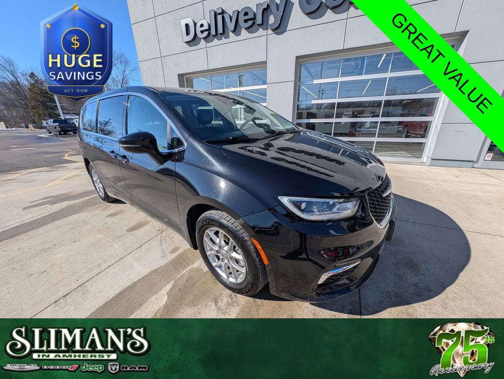 Used 2024 Chrysler Pacifica Touring-L