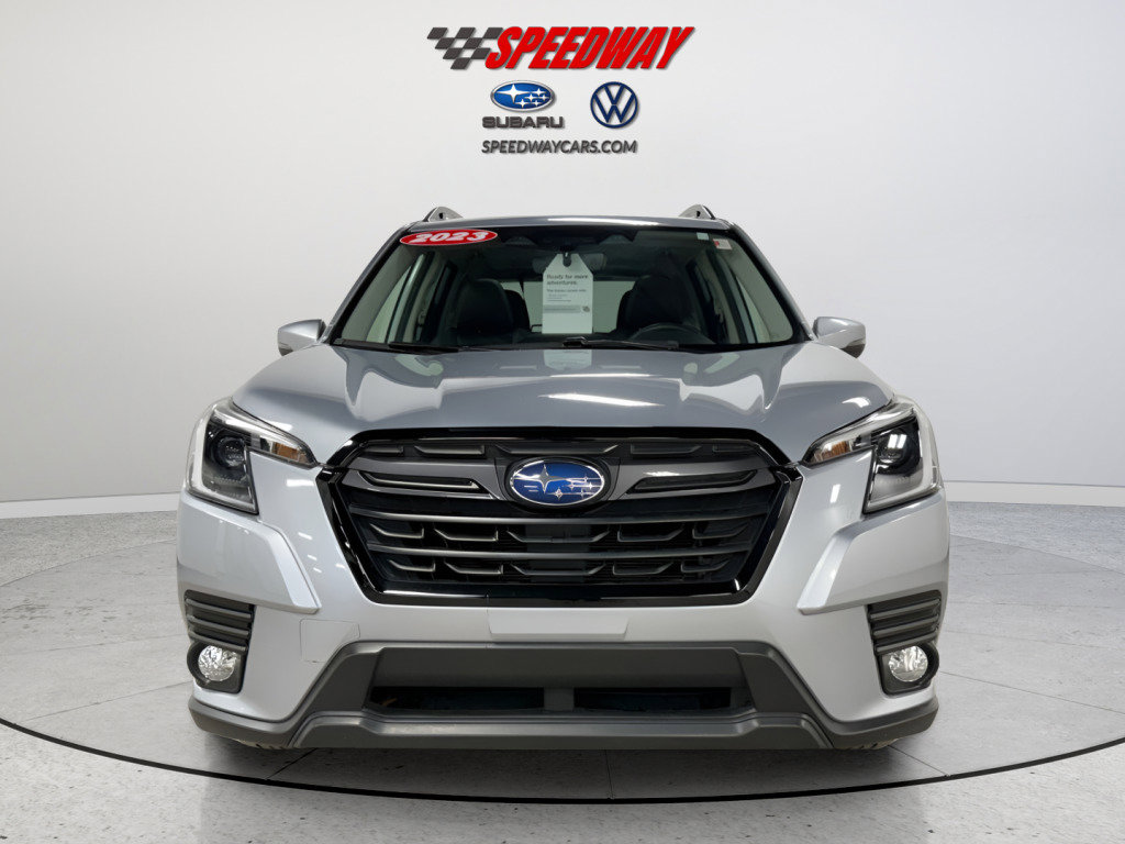 Certified 2023 Subaru Forester Limited image 2