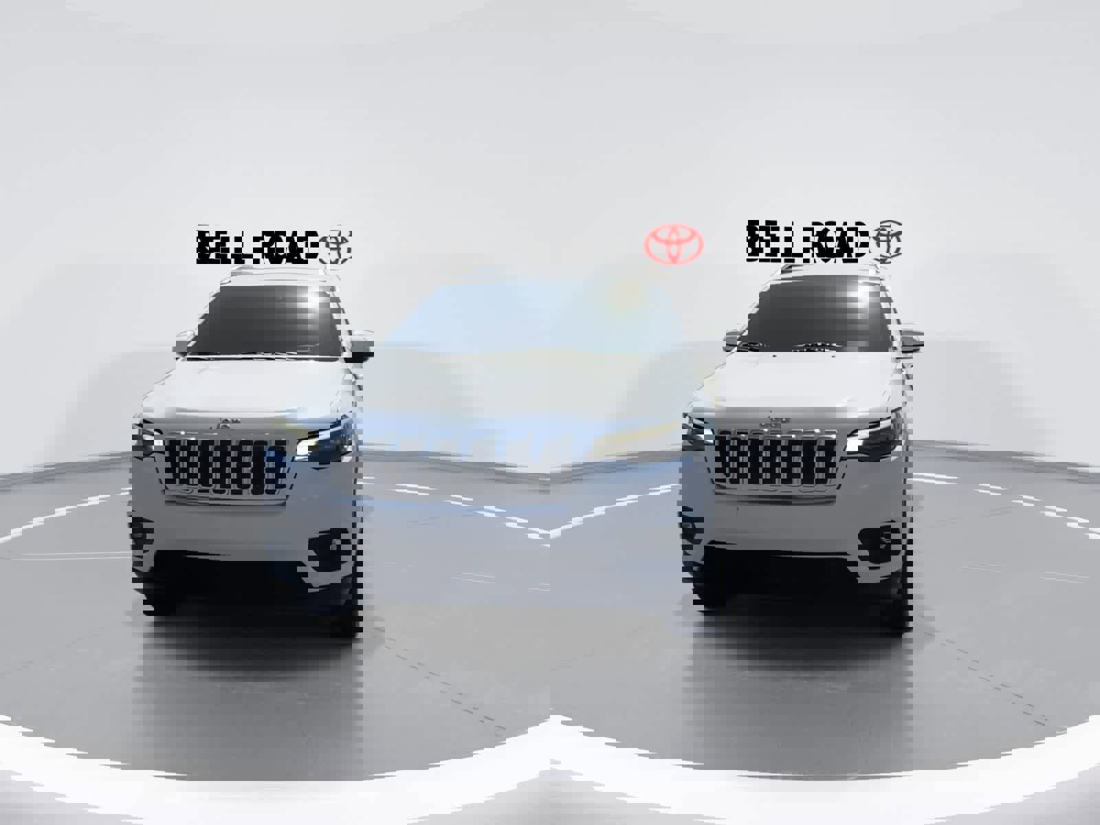 Used 2019 Jeep Cherokee Latitude Plus w/ Cold Weather Group image 3